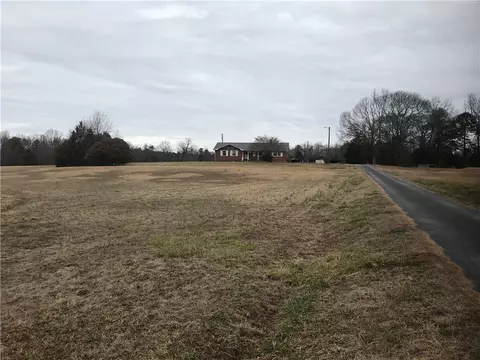 1313 Cherry St, Pendleton, SC 29670 photo 6