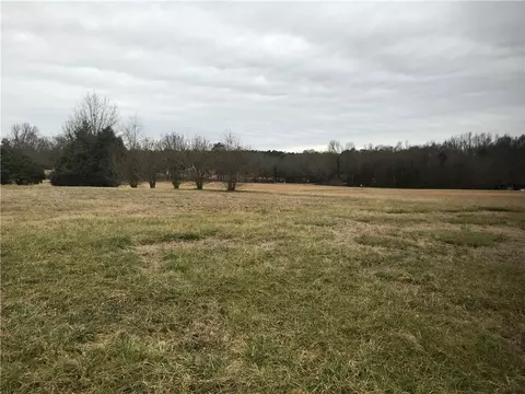 1313 Cherry St, Pendleton, SC 29670 photo 4