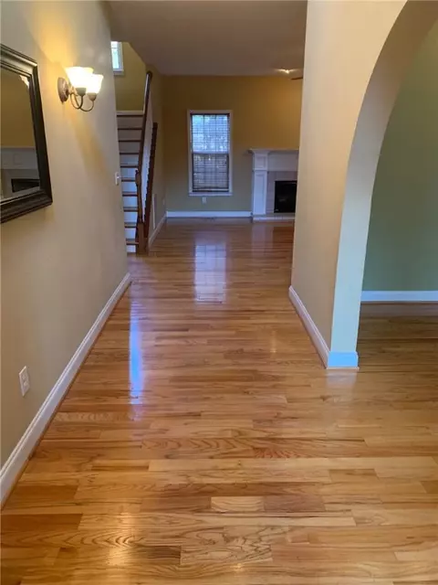 147 Red Maple Cir, Easley, SC 29642 photo 2