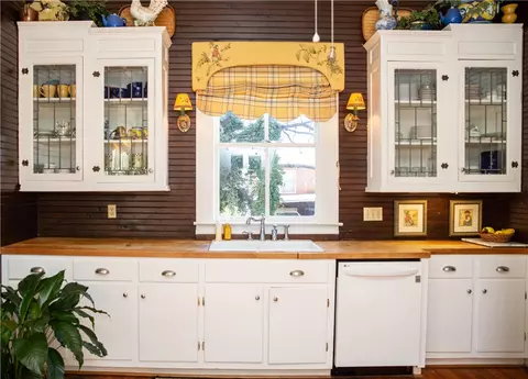 408 E Main St, Walhalla, SC 29691 photo 26