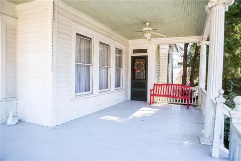 408 E Main St, Walhalla, SC 29691 photo 5