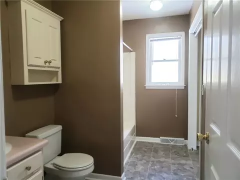 104 Mark St, Easley, SC 29640 photo 12