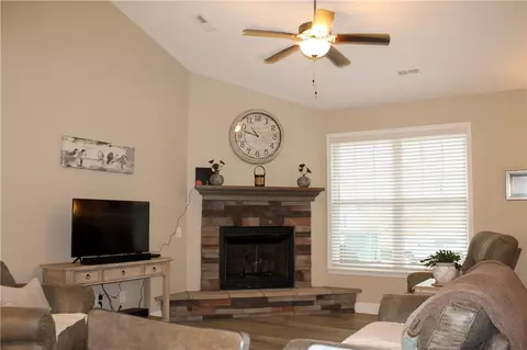 137 Capslock Trl, Pendleton, SC 29670 photo 5