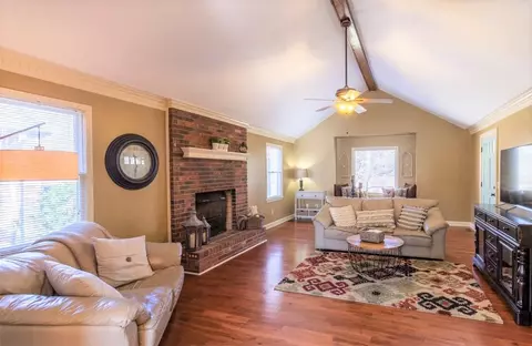 116 Sabra Dr, Easley, SC 29642 photo 2
