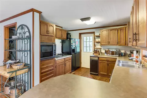 2300 Six And Twenty Rd, Pendleton, SC 29670 photo 11