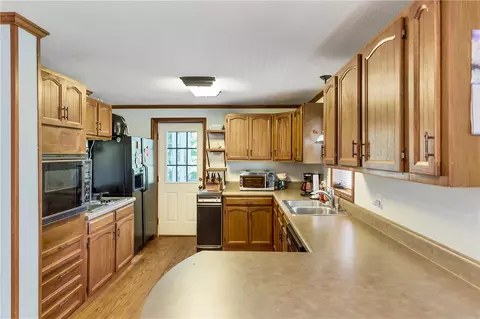 2300 Six And Twenty Rd, Pendleton, SC 29670 photo 9