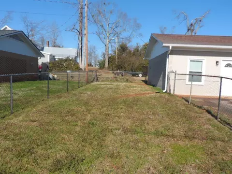 103 Boggs Dr, Seneca, SC 29678 photo 3