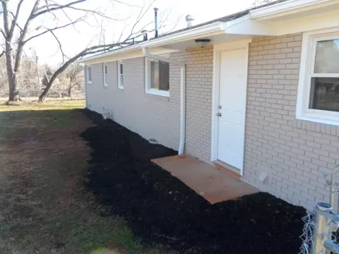 103 Boggs Dr, Seneca, SC 29678 photo 7