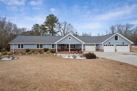 204 Malinda St, Walhalla, SC 29691 photo 1