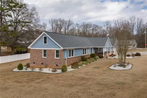 204 Malinda St, Walhalla, SC 29691 photo 30