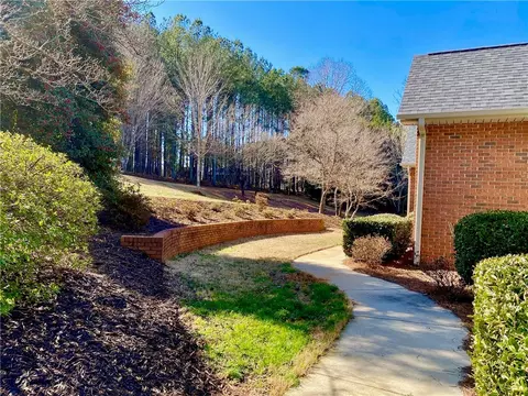 321 Waldrop Stone Rd, Central, SC 29630 photo 4
