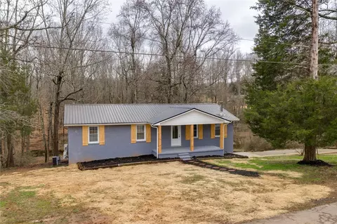 12 Thomas Dr, Williamston, SC 29697 photo 3