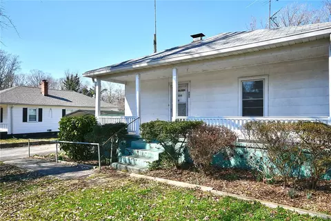 205 Arial St, Easley, SC 29640 photo 4