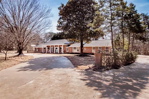106 Phillips Ave, Easley, SC 29640 photo 3