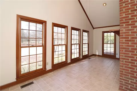 210 Pine Ridge Dr, Easley, SC 29642 photo 11