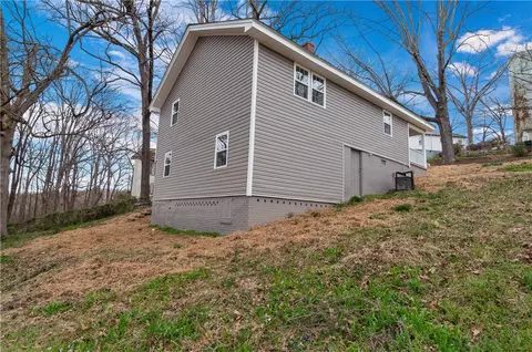 133 Cobb St, Easley, SC 29640 photo 7