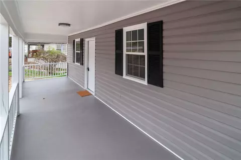 133 Cobb St, Easley, SC 29640 photo 4