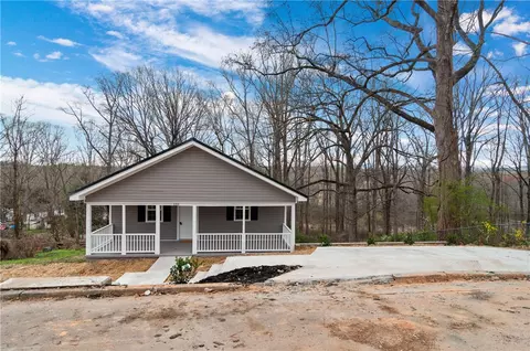 133 Cobb St, Easley, SC 29640 photo 3