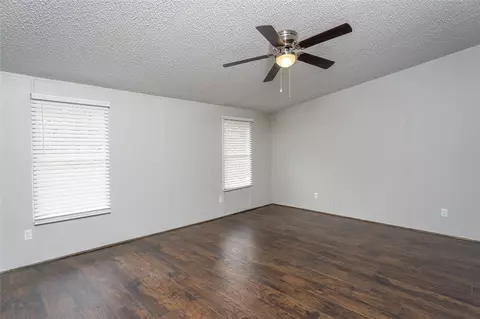 241 Colonial Dr, Easley, SC 29642 photo 24