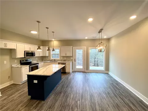 810 Brock St, Central, SC 29630 photo 5