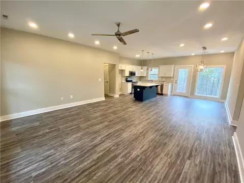 810 Brock St, Central, SC 29630 photo 9
