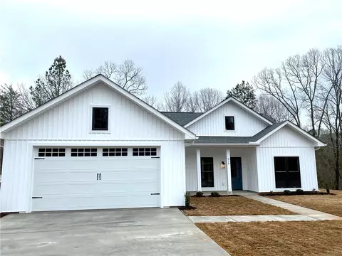 810 Brock St, Central, SC 29630 photo 2