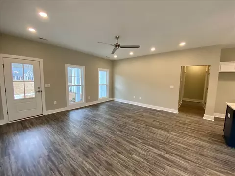 810 Brock St, Central, SC 29630 photo 6