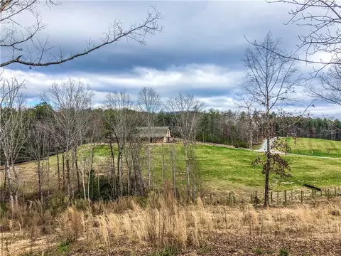 119 Buck Ridge Rd, Sunset, SC 29685 photo 4