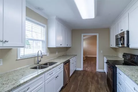 102 Longview Ter, Easley, SC 29642 photo 11