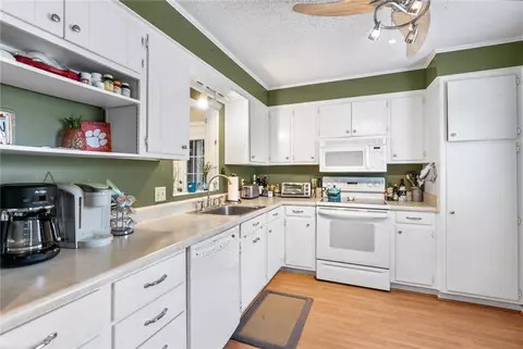 382 Micasa Dr, Pendleton, SC 29670 photo 6