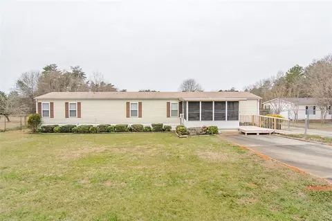 343 Oakvale Dr, Easley, SC 29640 photo 1
