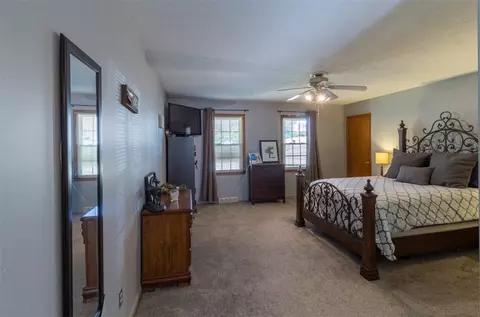 239 N Severn Cir, Easley, SC 29642 photo 9
