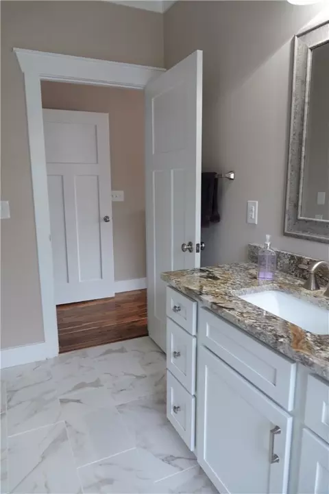 110 Pointe Harbor Dr, Seneca, SC 29672 photo 38