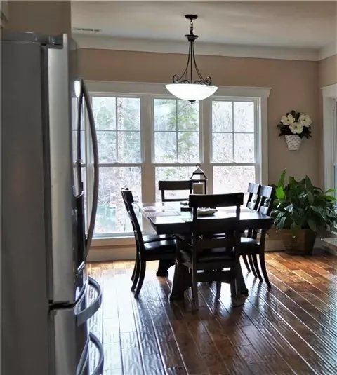 110 Pointe Harbor Dr, Seneca, SC 29672 photo 9