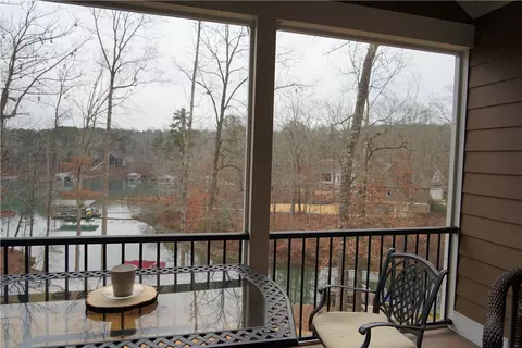 110 Pointe Harbor Dr, Seneca, SC 29672 photo 11