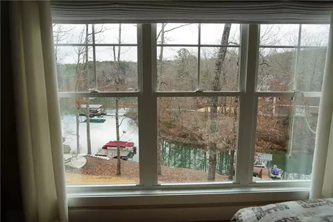110 Pointe Harbor Dr, Seneca, SC 29672 photo 33