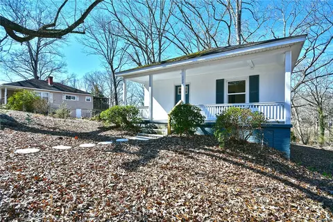 133 Ryan St, Easley, SC 29640 photo 3