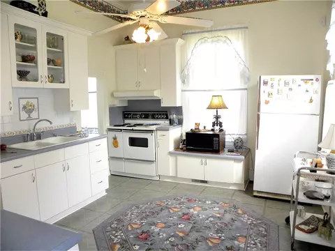 113 W Hampton Ave, Honea Path, SC 29654 photo 16
