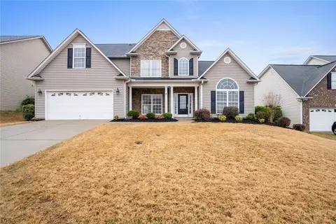 4 Chatham Ct, Easley, SC 29642 photo 1