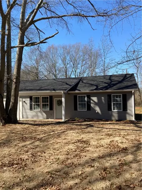 131 Zula Cir, Starr, SC 29684 photo 1