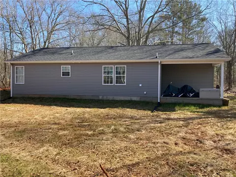 131 Zula Cir, Starr, SC 29684 photo 8