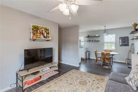 367 E Reedy Fork Rd, Seneca, SC 29678 photo 5