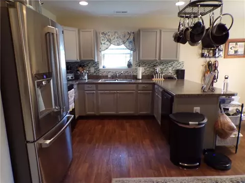336 S Stonegate Dr, Seneca, SC 29678 photo 8