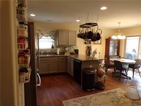 336 S Stonegate Dr, Seneca, SC 29678 photo 7