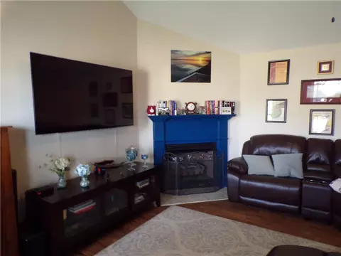 336 S Stonegate Dr, Seneca, SC 29678 photo 5