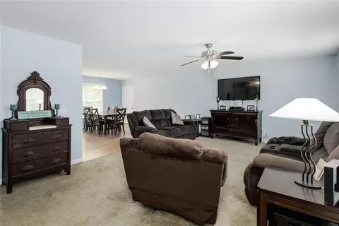 104 Gambrell Hts, Honea Path, SC 29654 photo 2