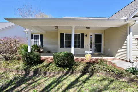 204 Grand Oak Cir, Pendleton, SC 29670 photo 4