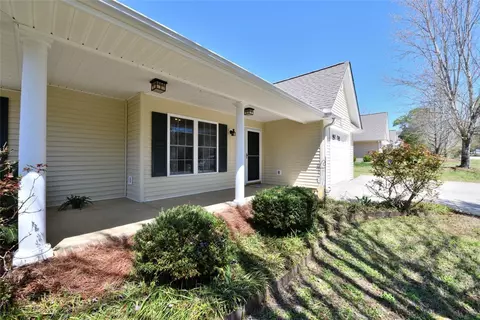 204 Grand Oak Cir, Pendleton, SC 29670 photo 3