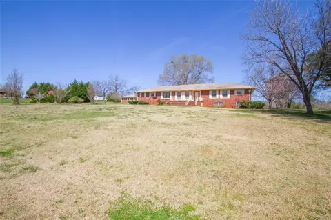 200 Chadwick Rd, Anderson, SC 29621 photo 3