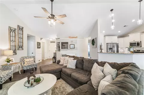 411 Basalt Ct, Easley, SC 29642 photo 10